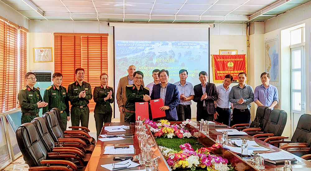 Trung tâm Nhiệt đới Việt - Nga và Vườn Quốc gia Bái Tử Long ký kết Kế hoạch phối hợp thực hiện bản ghi nhớ hợp tác giai đoạn 2024 -2026 