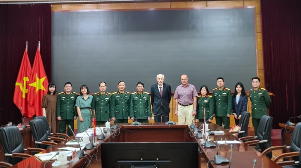 Trung tâm Nhiệt đới Việt - Nga tiếp tục đẩy mạnh hợp tác nghiên cứu khoa học với Viện Y học thực nghiệm Saint Petersburg trong nghiên cứu và ứng dụng hệ vi sinh vật đường ruột của người trong điều kiện nhiệt đới