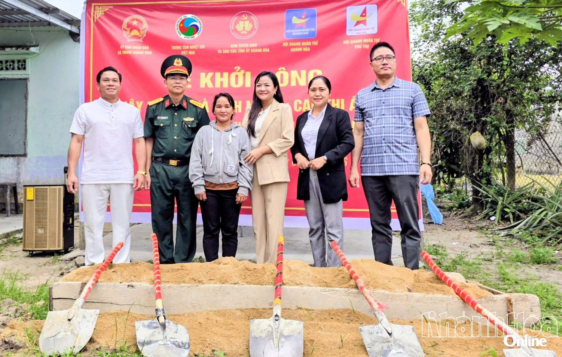 Khởi công xây dựng nhà tình nghĩa cho hộ đồng bào dân tộc thiểu số tại xã Trung Khánh Vĩnh