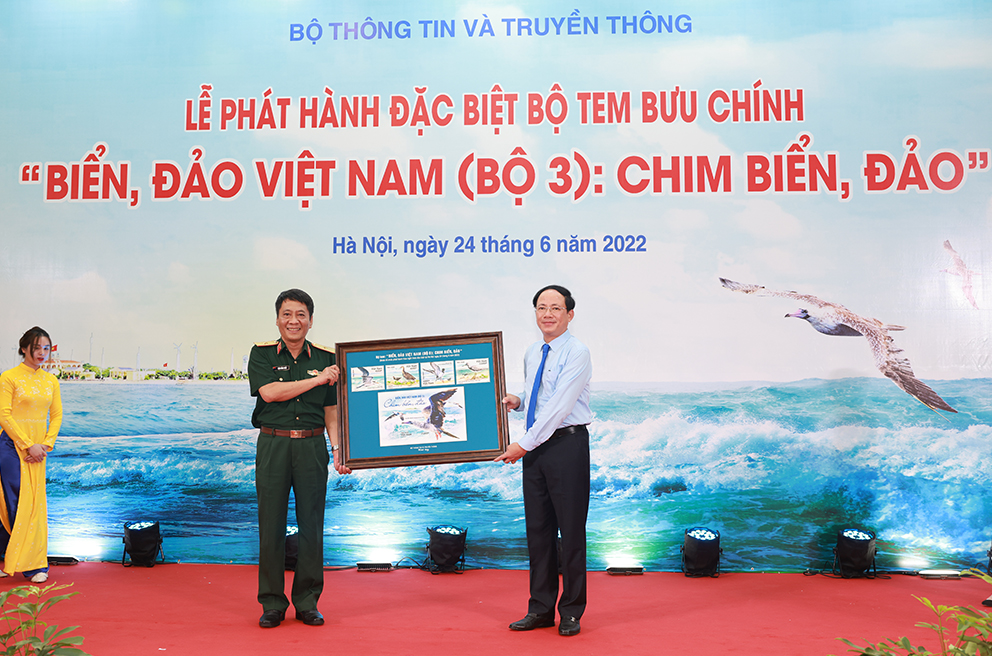 Lễ phát hành đặc biệt bộ tem “Biển, đảo Việt Nam (bộ 3): Chim biển, đảo”