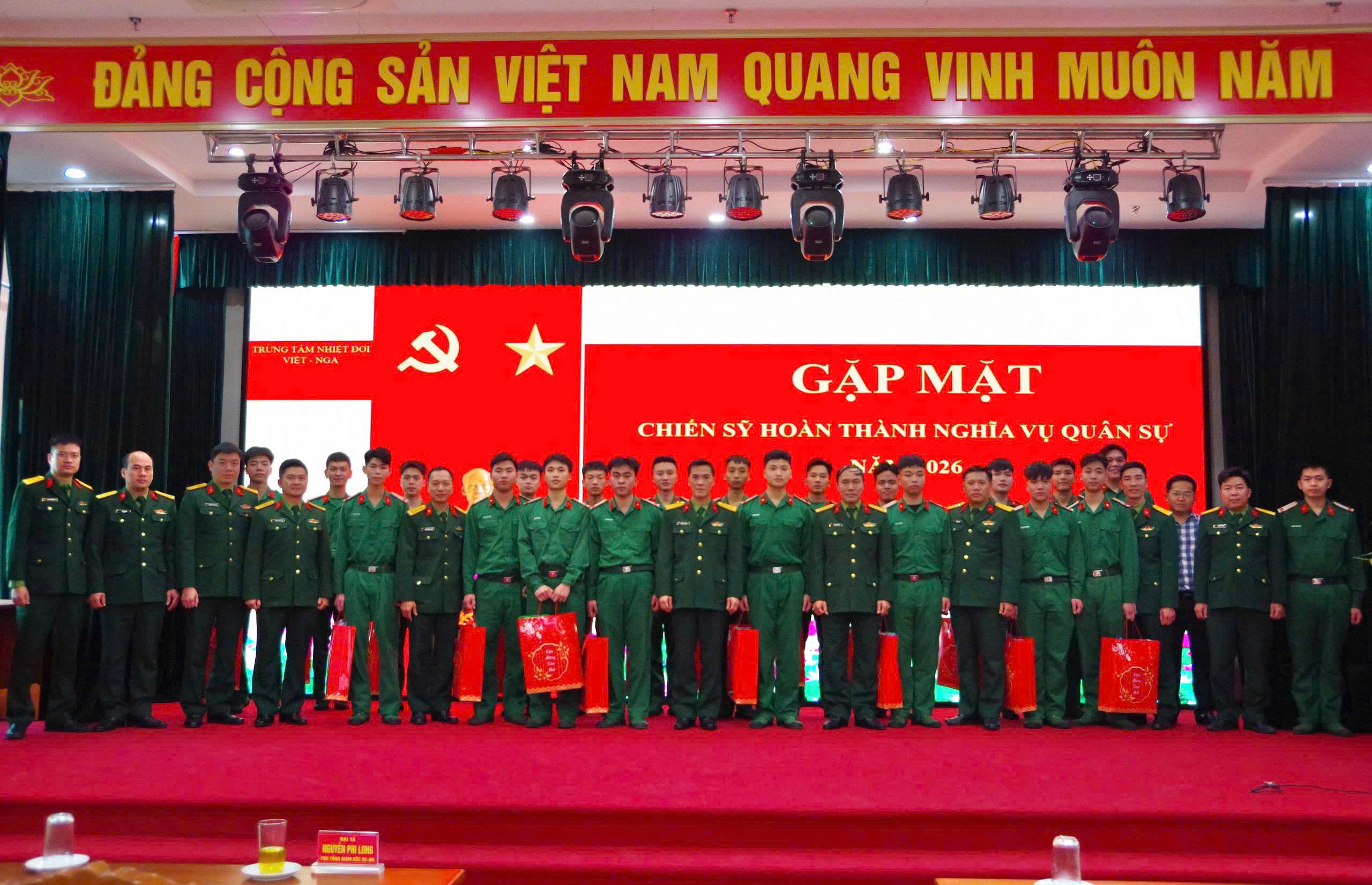 Trung tâm Nhiệt điện Việt - Nga gặp mặt chiến sĩ hoàn thành nghĩa vụ quân sự năm 2026