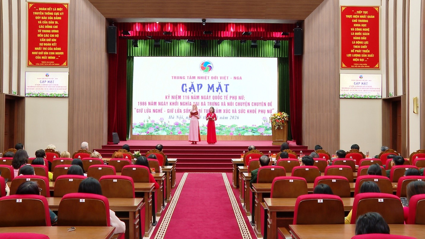 Trung tâm Nhiệt đới Việt - Nga tổ chức gặp mặt kỷ niệm Ngày Quốc tế Phụ nữ 8/3