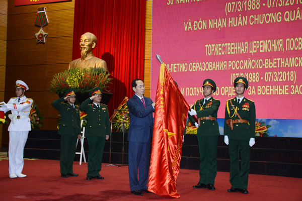 President commends Vietnam-Russia Tropical Centre for contributions