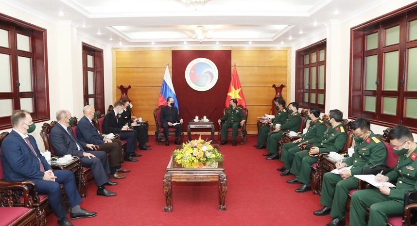 Đại sứ Đặc mệnh toàn quyền Liên bang Nga tại Việt Nam thăm và làm việc với Trung tâm Nhiệt đới Việt – Nga
