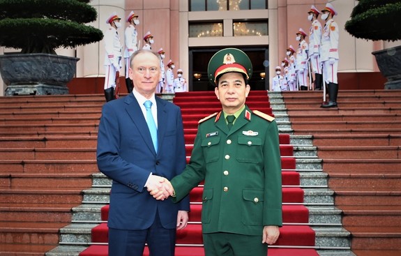 Thượng tướng Phan Văn Giang tiếp Thư ký Hội đồng An ninh Quốc gia Liên bang Nga